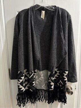Open-Front Charcoal Hooded Fringe Cardigan with Aztec Hem